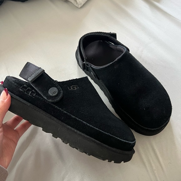 UGG Goldenstar Clog - Picture 9 of 11